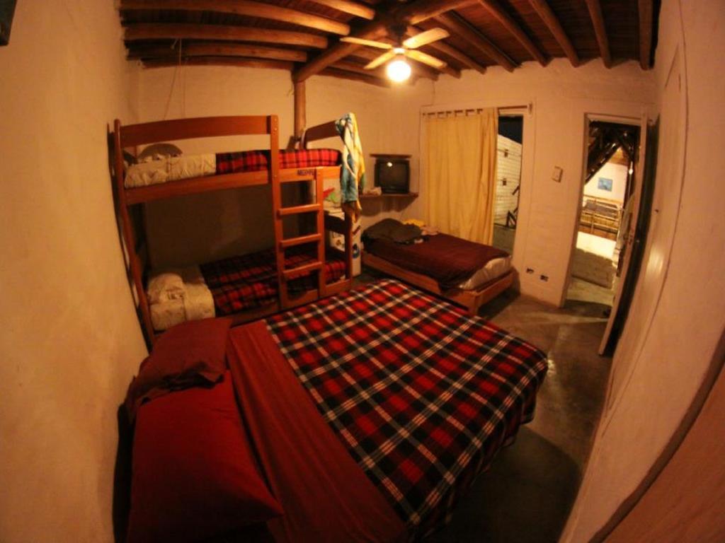Tio Richi Surfcamp Hostel Punta Hermosa Szoba fotó