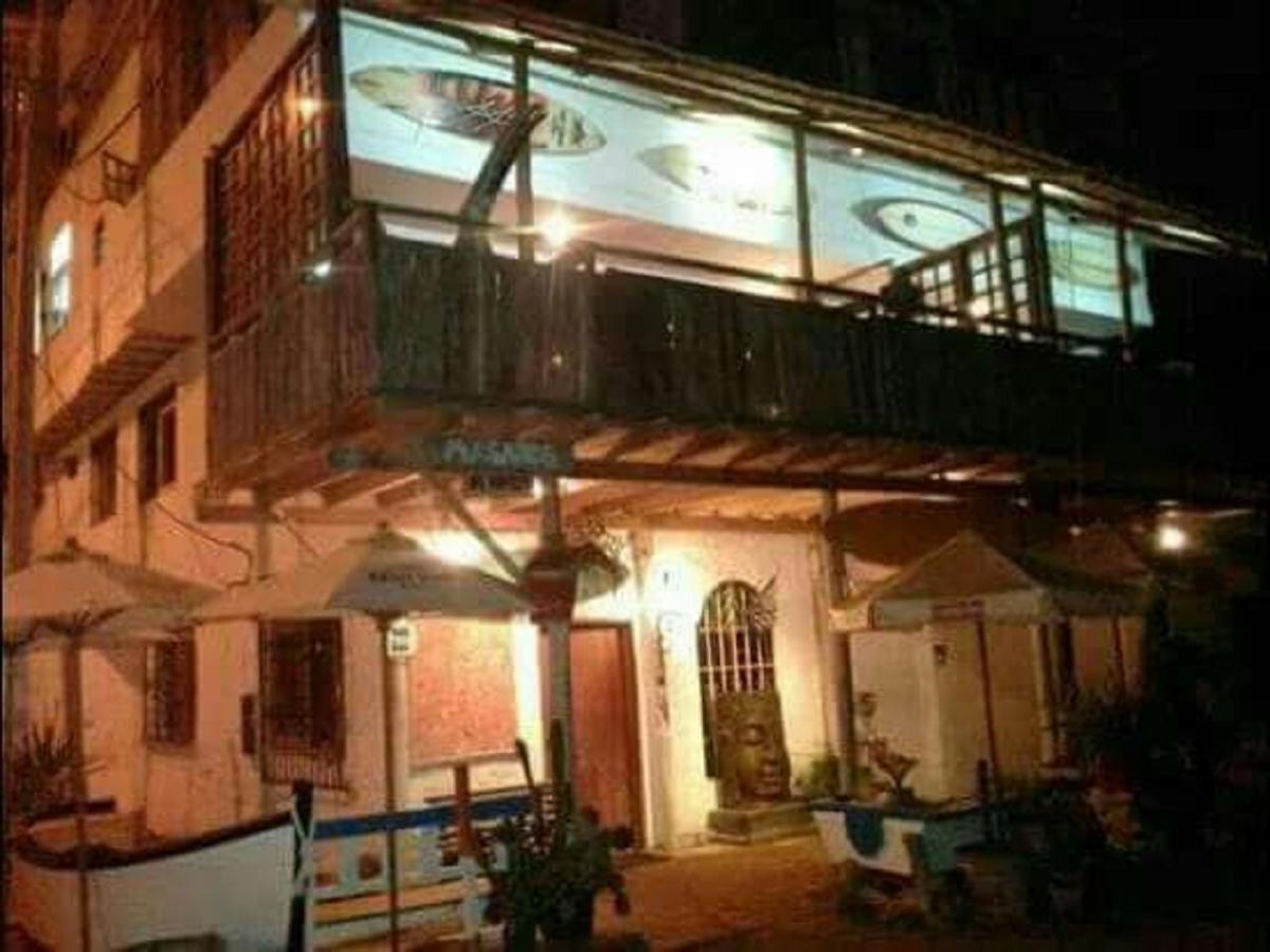 Tio Richi Surfcamp Hostel Punta Hermosa Kültér fotó